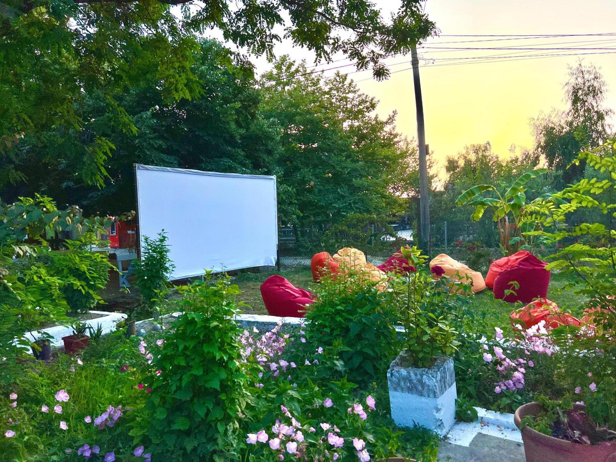 Garden Villa Naza Piqeras Dış mekan fotoğraf
